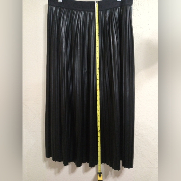 Calvin Klein Black Maxi A-Line Pleated Skirt - Picture 2 of 12
